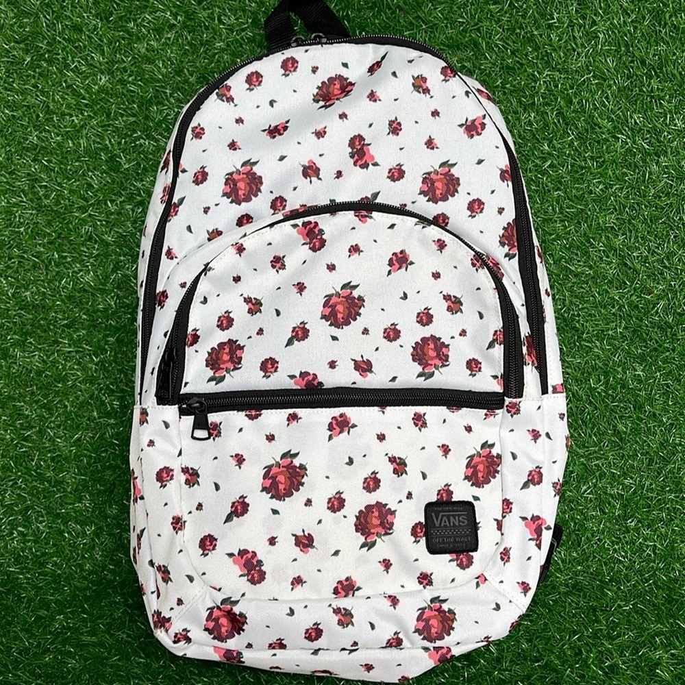 VANS Ranger 2 Prints Roses White Women's Backpack VN0A7UFM3KS
NWT